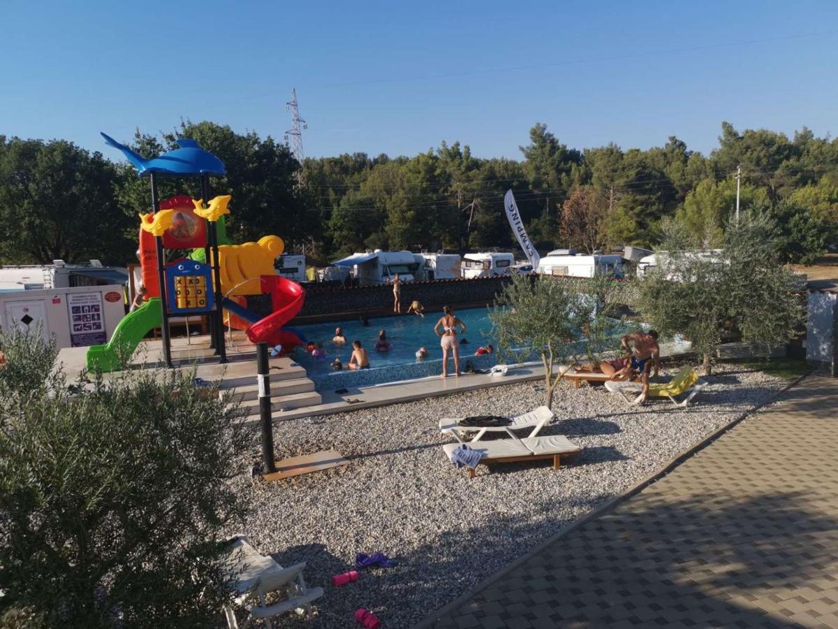 באניולה Mobile Home Katja מראה חיצוני תמונה